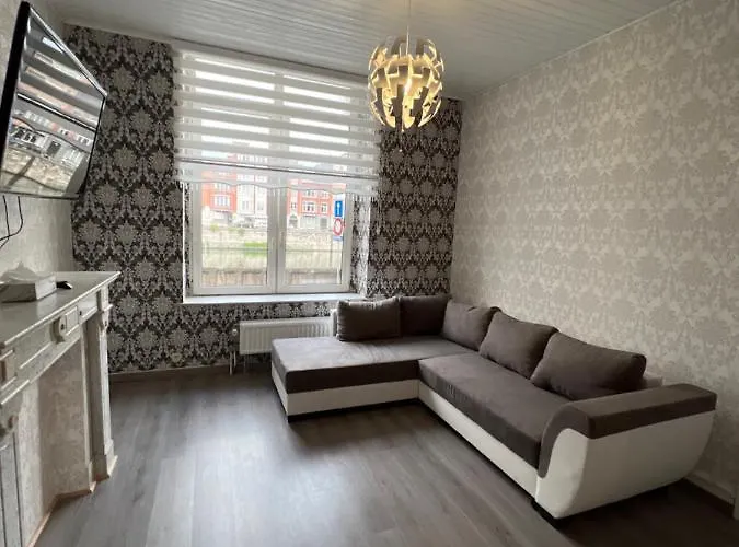 Proche De Tout Lieux Touristiques A Liege